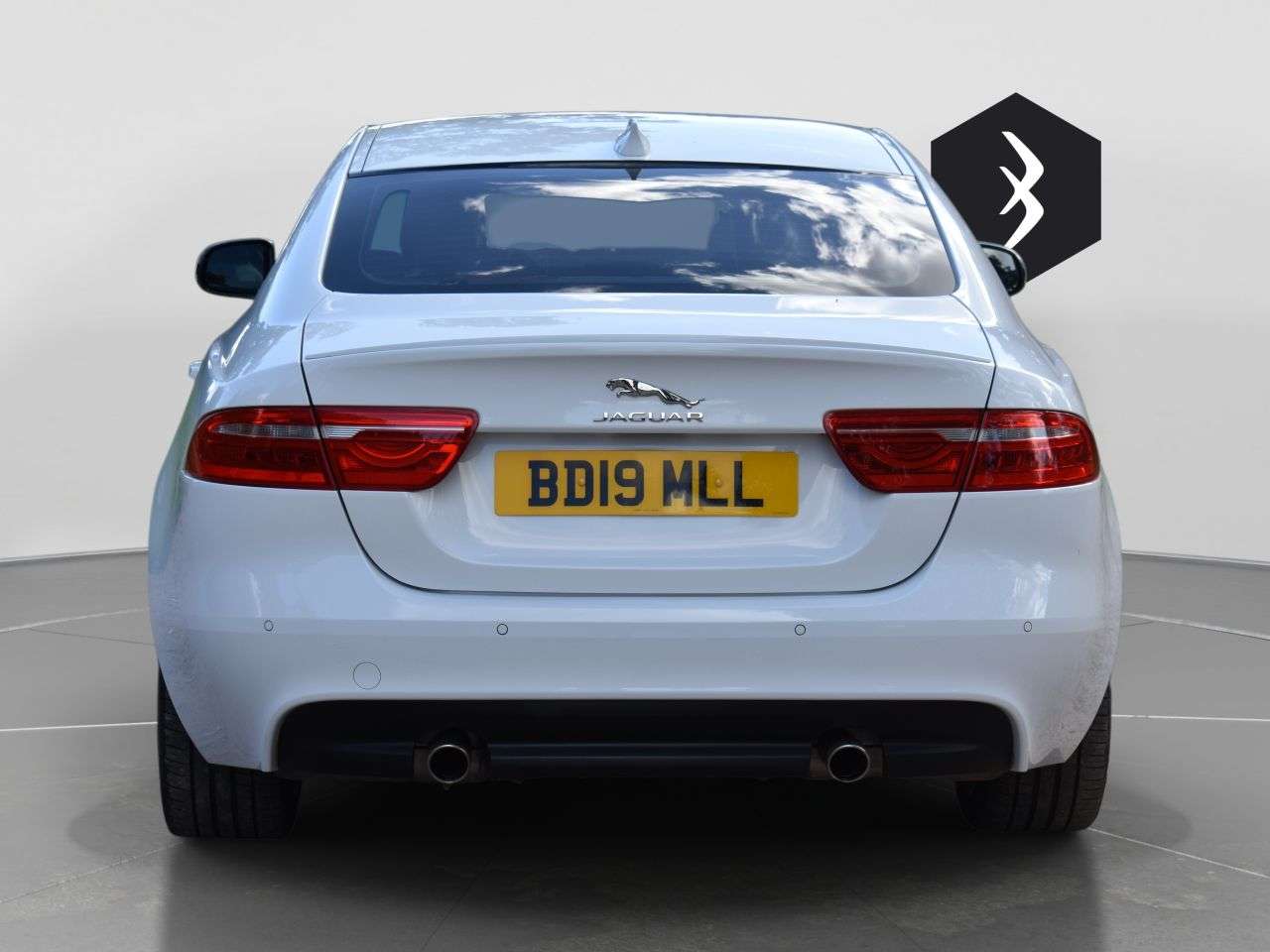 2019 JAGUAR XE 2019 JAGUAR XE