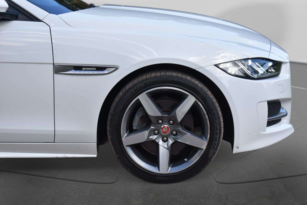 2019 JAGUAR XE 2019 JAGUAR XE
