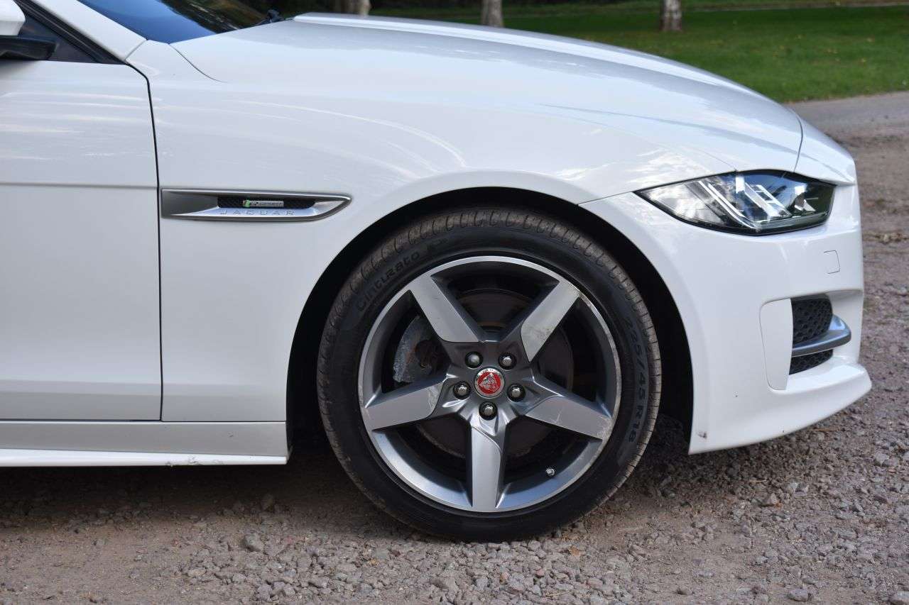 2019 JAGUAR XE 2019 JAGUAR XE