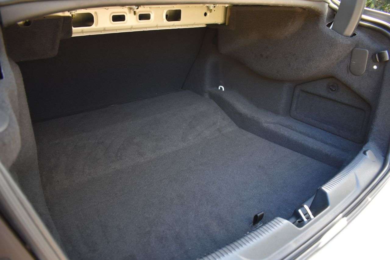 2019 JAGUAR XE 2019 JAGUAR XE