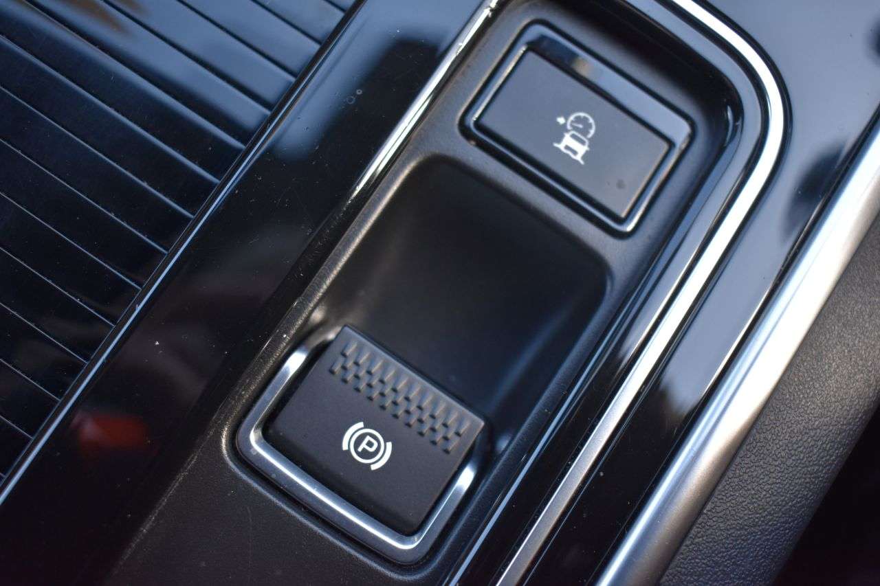 2019 JAGUAR XE 2019 JAGUAR XE