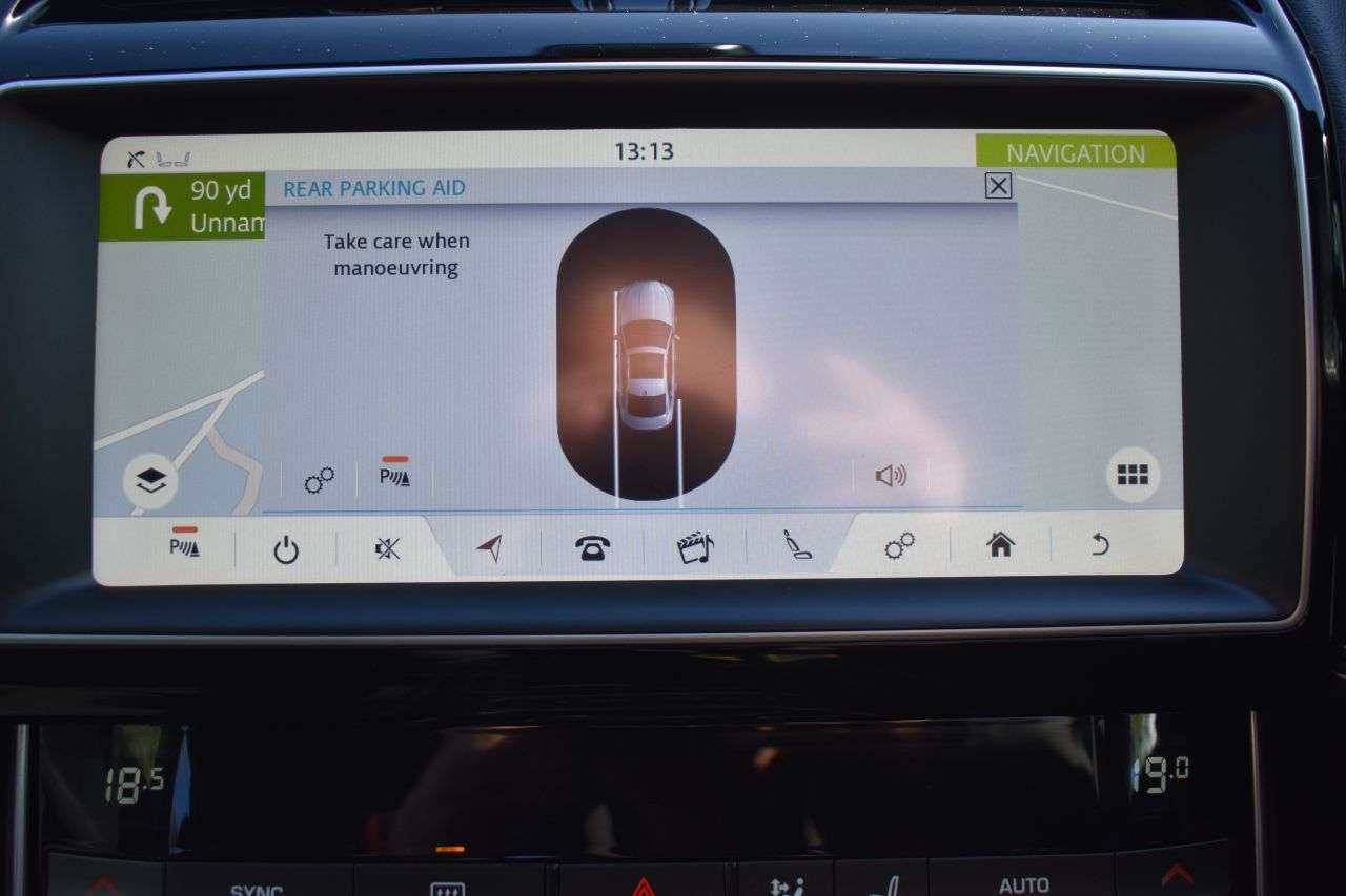 2019 JAGUAR XE 2019 JAGUAR XE