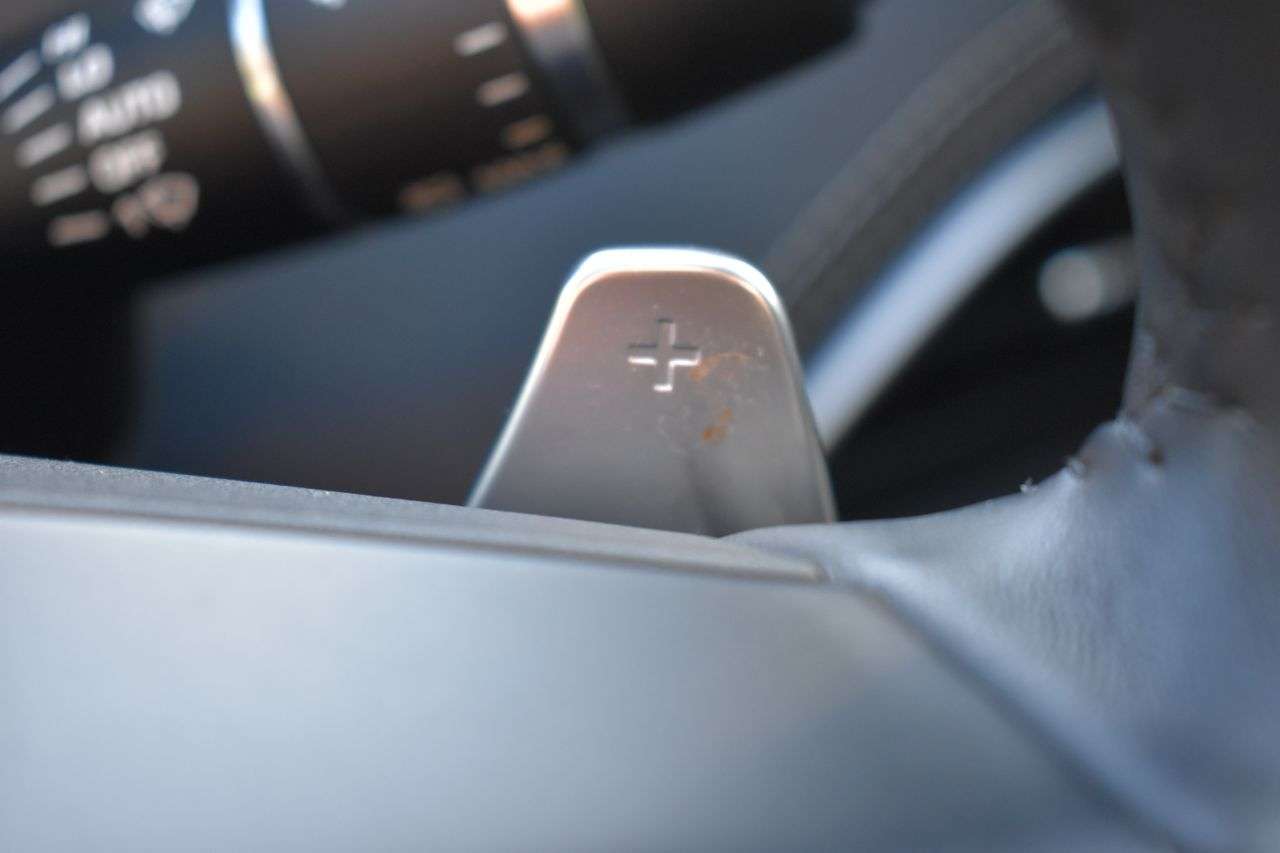 2019 JAGUAR XE 2019 JAGUAR XE