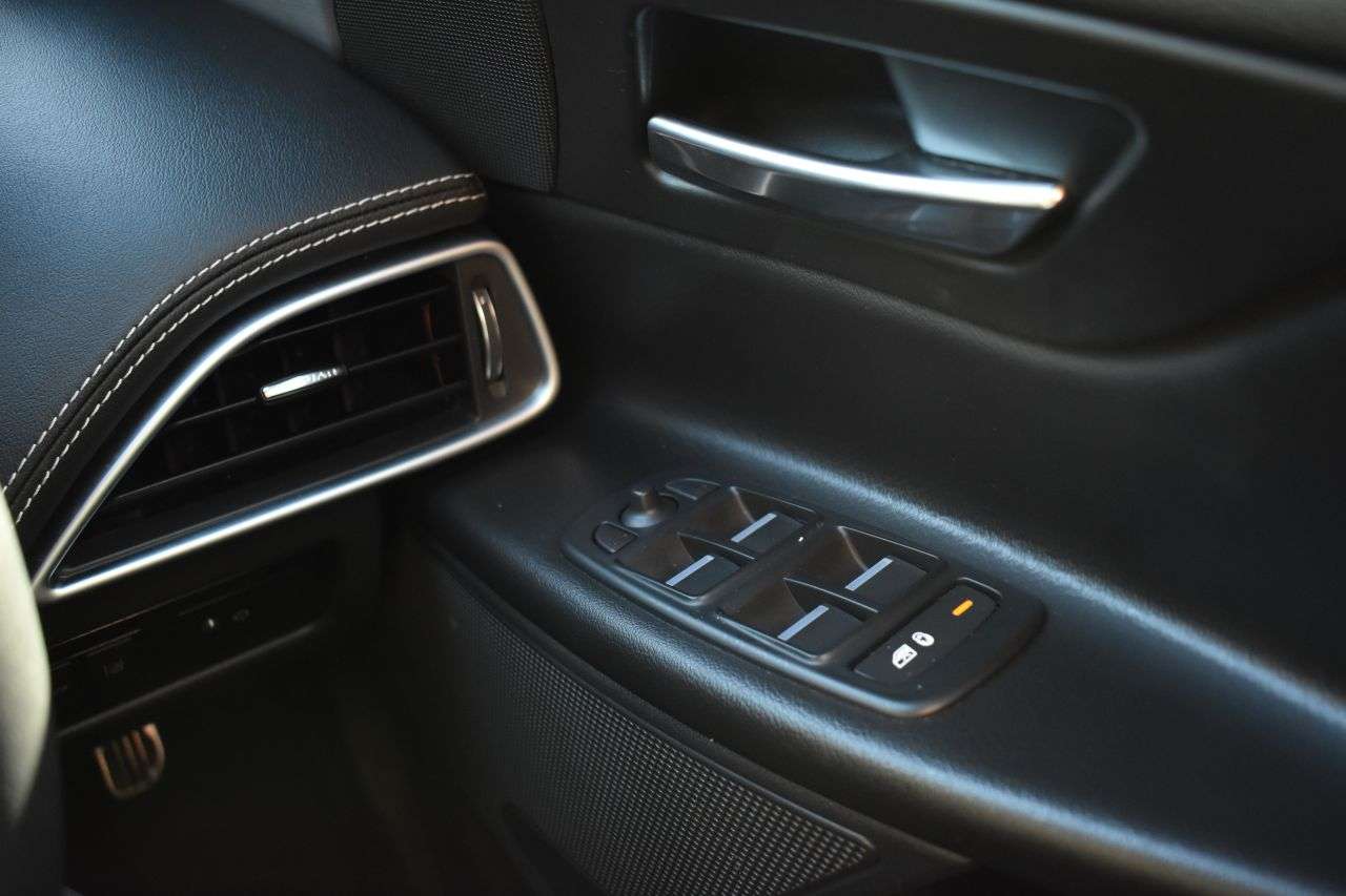 2019 JAGUAR XE 2019 JAGUAR XE