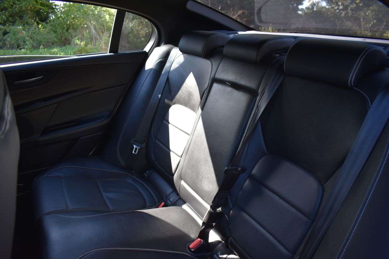 2019 JAGUAR XE 2019 JAGUAR XE