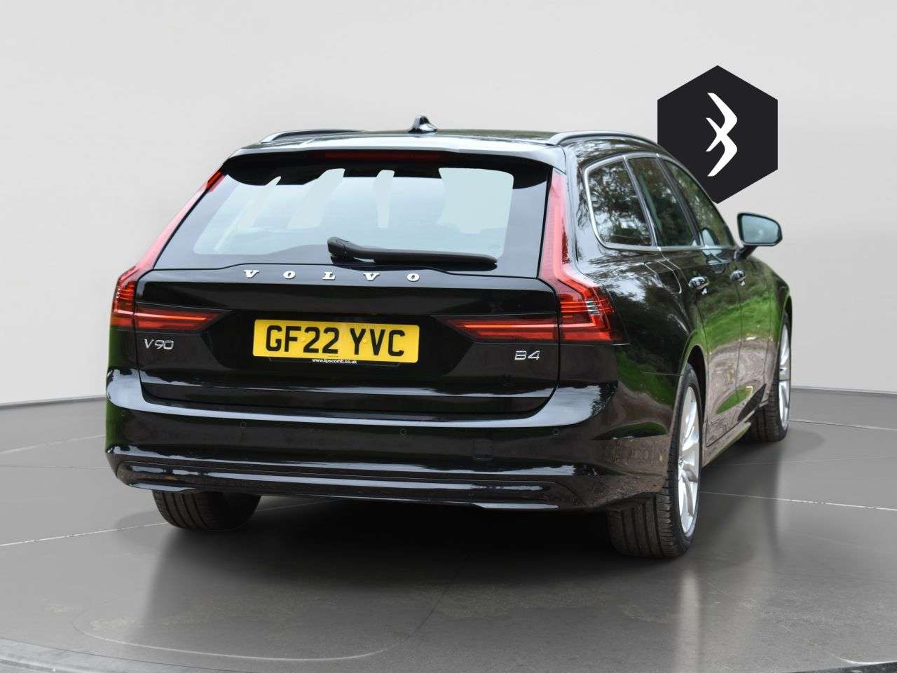 2022 VOLVO V90 2022 VOLVO V90