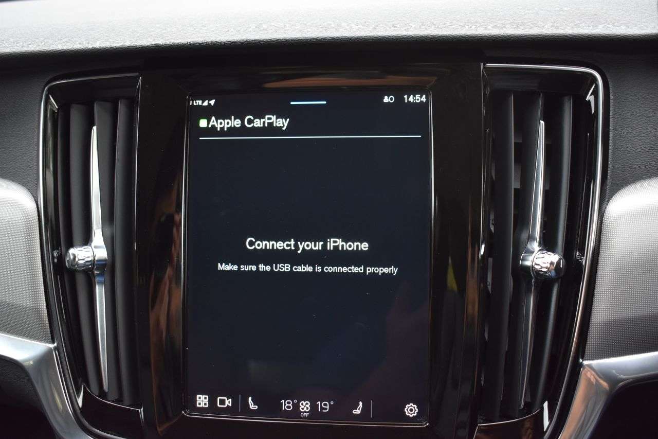 2022 VOLVO V90 2022 VOLVO V90