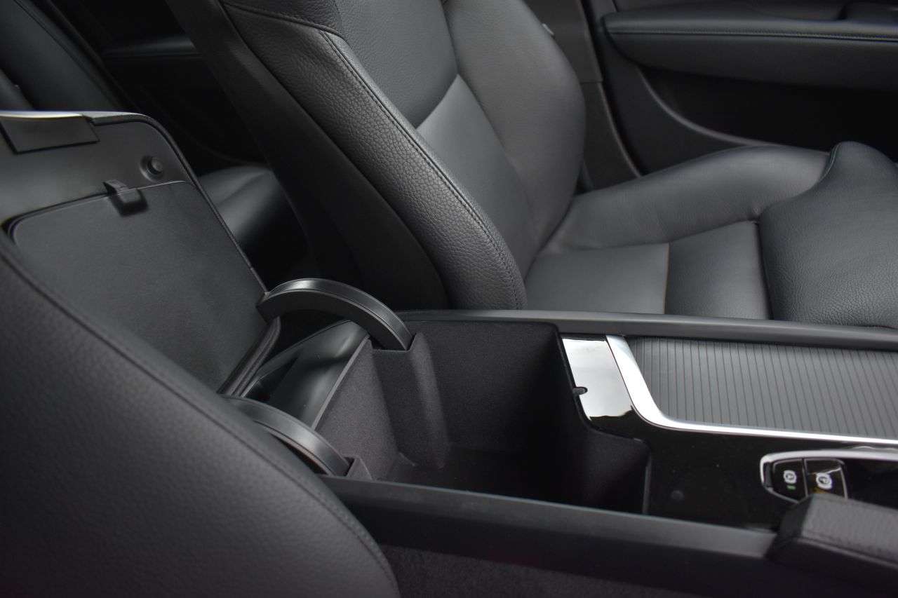 2022 VOLVO V90 2022 VOLVO V90