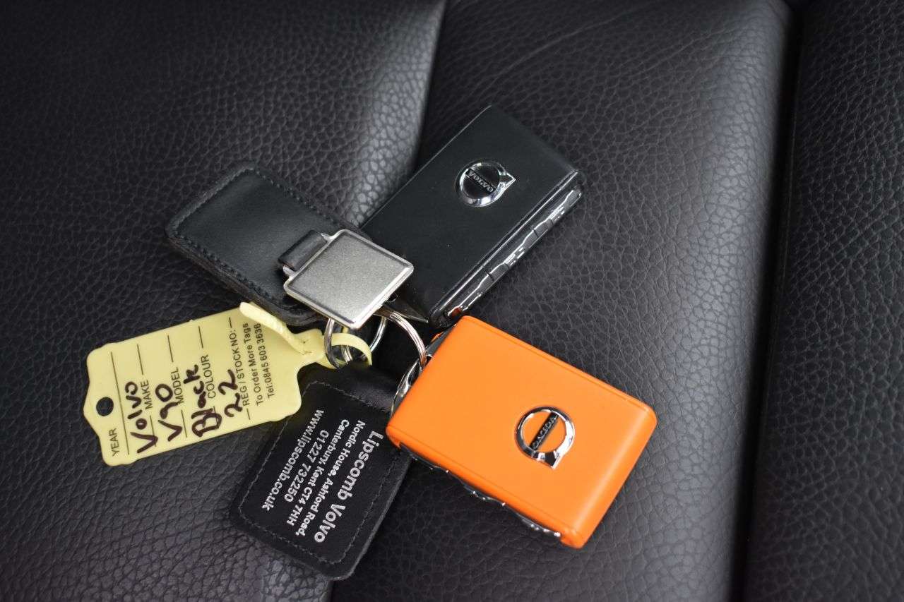 2022 VOLVO V90 2022 VOLVO V90