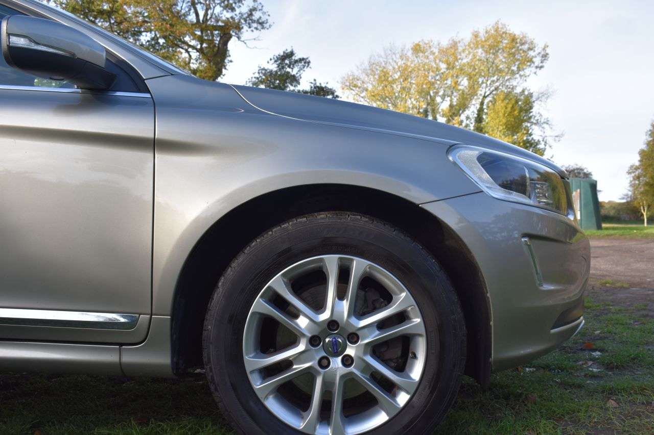 2015 VOLVO XC60 2015 VOLVO XC60