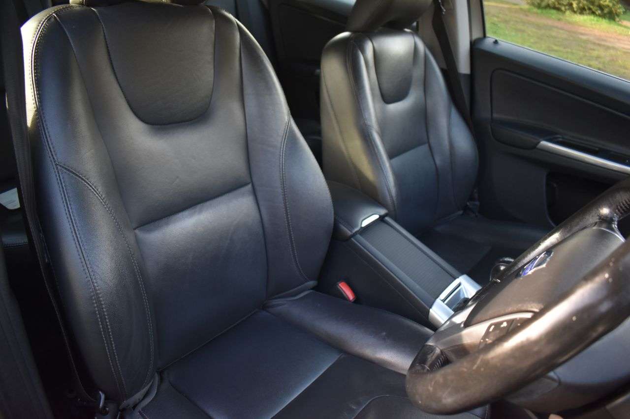 2015 VOLVO XC60 2015 VOLVO XC60