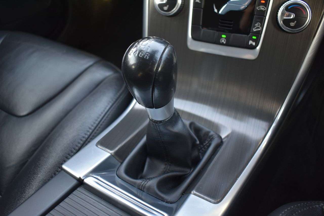 2015 VOLVO XC60 2015 VOLVO XC60