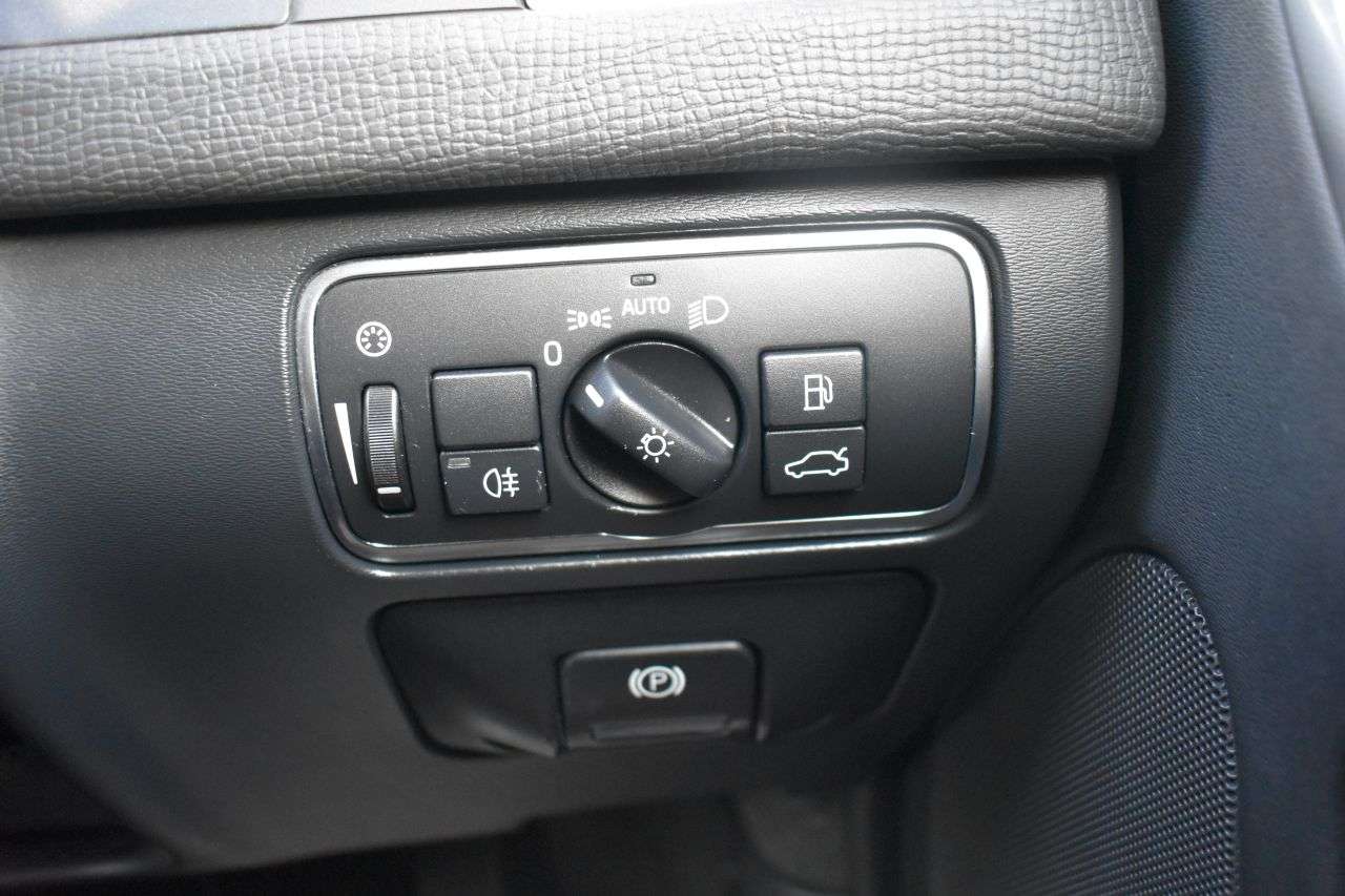 2015 VOLVO XC60 2015 VOLVO XC60