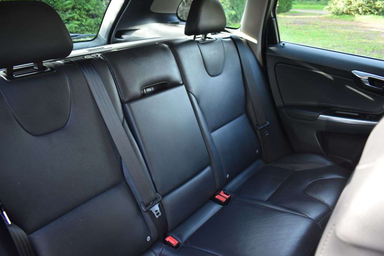 2015 VOLVO XC60 2015 VOLVO XC60