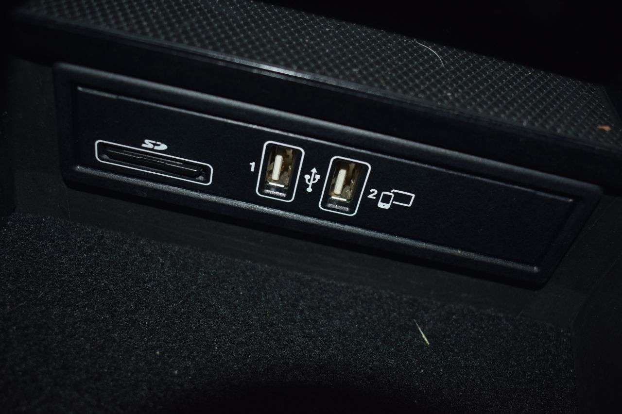 2017 MERCEDES-BENZ C-CLASS 2017 MERCEDES-BENZ C-CLASS