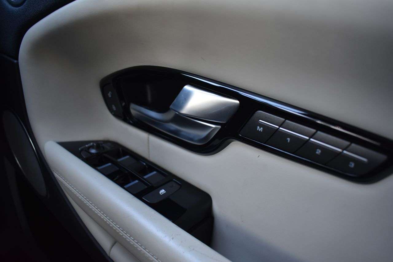 2017 LAND ROVER RANGE ROVER EVOQUE 2017 LAND ROVER RANGE ROVER EVOQUE