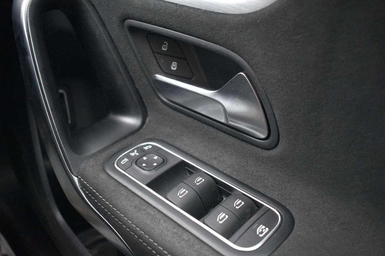 2021 MERCEDES-BENZ A-CLASS 2021 MERCEDES-BENZ A-CLASS