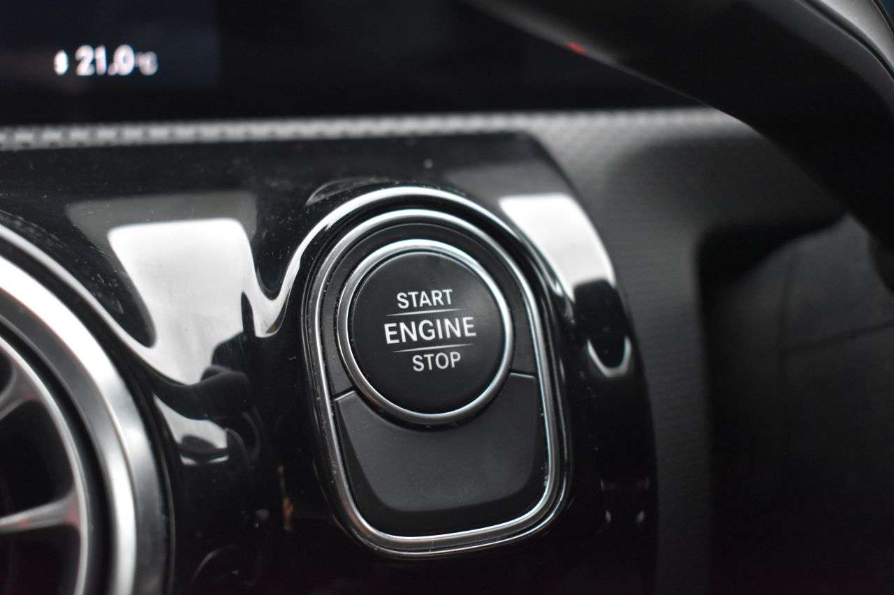 2021 MERCEDES-BENZ A-CLASS 2021 MERCEDES-BENZ A-CLASS