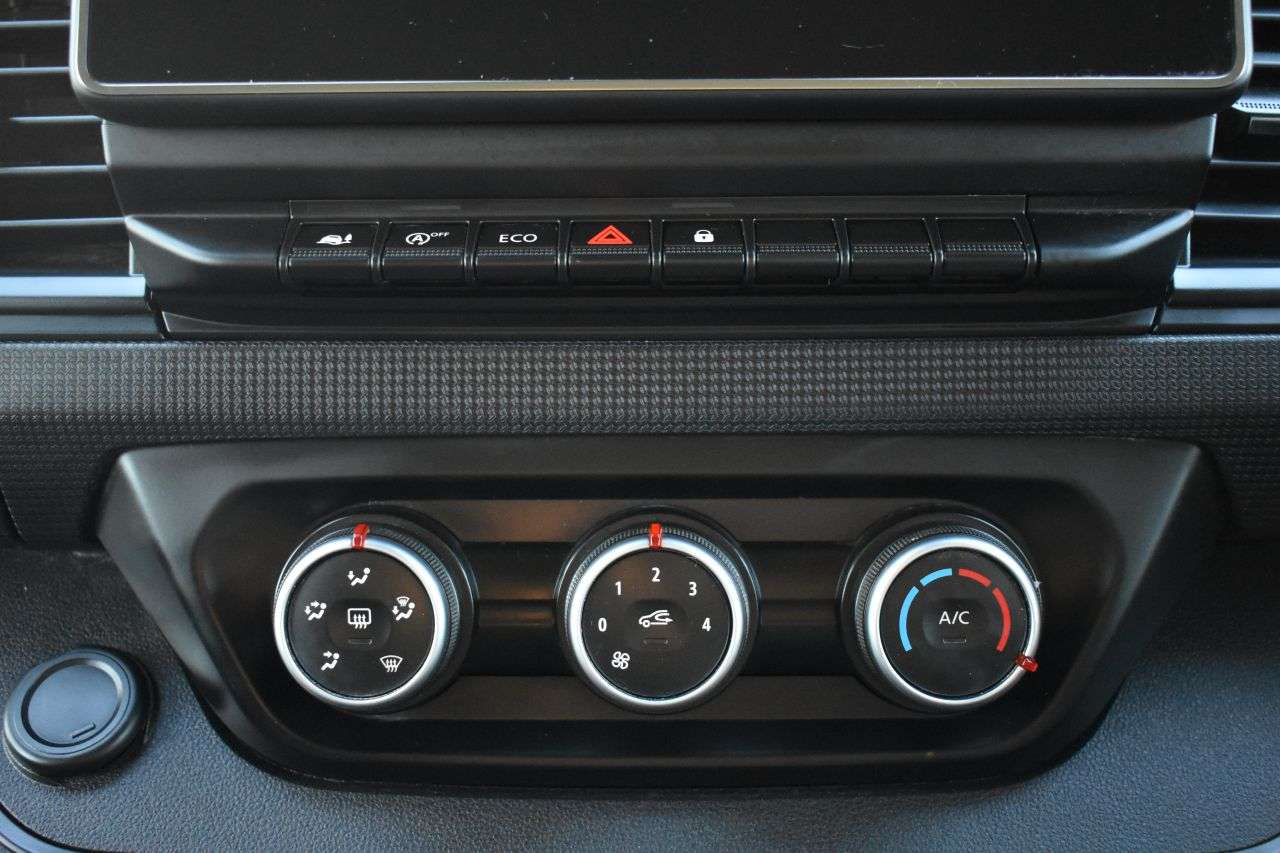 2022 RENAULT TRAFIC 2022 RENAULT TRAFIC