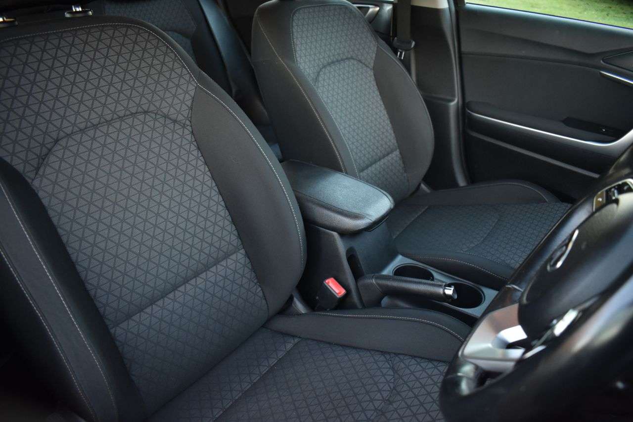 2021 KIA CEED 2021 KIA CEED