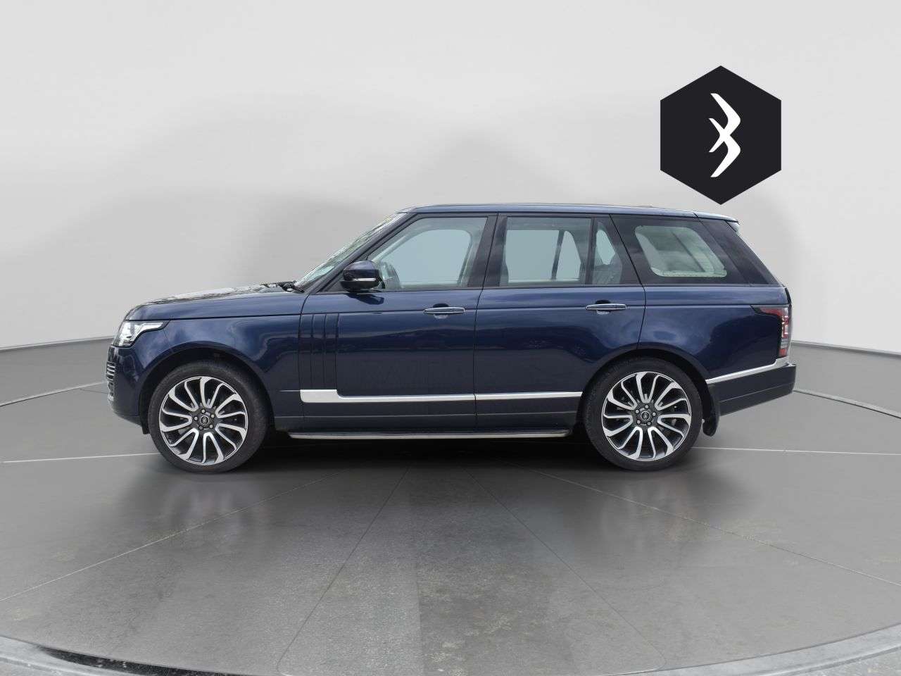 A 2013 LAND ROVER RANGE ROVER 4.4 SD V8 Autobiography SUV 5dr Diesel Auto 4WD Euro 5 (339 ps) ***128 AA C A 2013 LAND ROVER RANGE ROVER 4.4 SD V8 Autobiography SUV 5dr Diesel Auto 4WD Euro 5 (339 ps) ***128 AA C