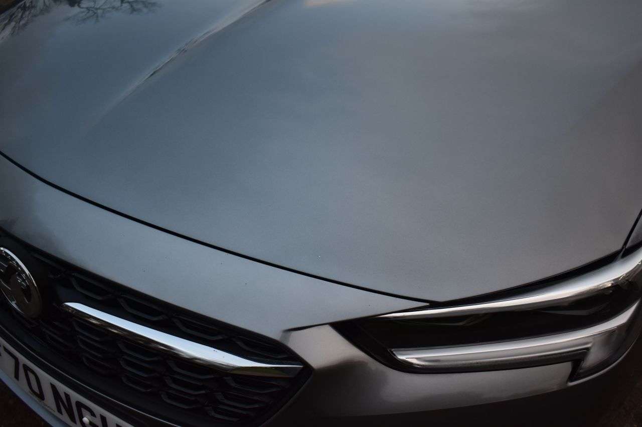 A 2020 VAUXHALL INSIGNIA 1.5 Turbo D SE Nav Grand Sport 5dr Diesel Manual Euro 6 (s/s) (122 ps) ***1 A 2020 VAUXHALL INSIGNIA 1.5 Turbo D SE Nav Grand Sport 5dr Diesel Manual Euro 6 (s/s) (122 ps) ***1