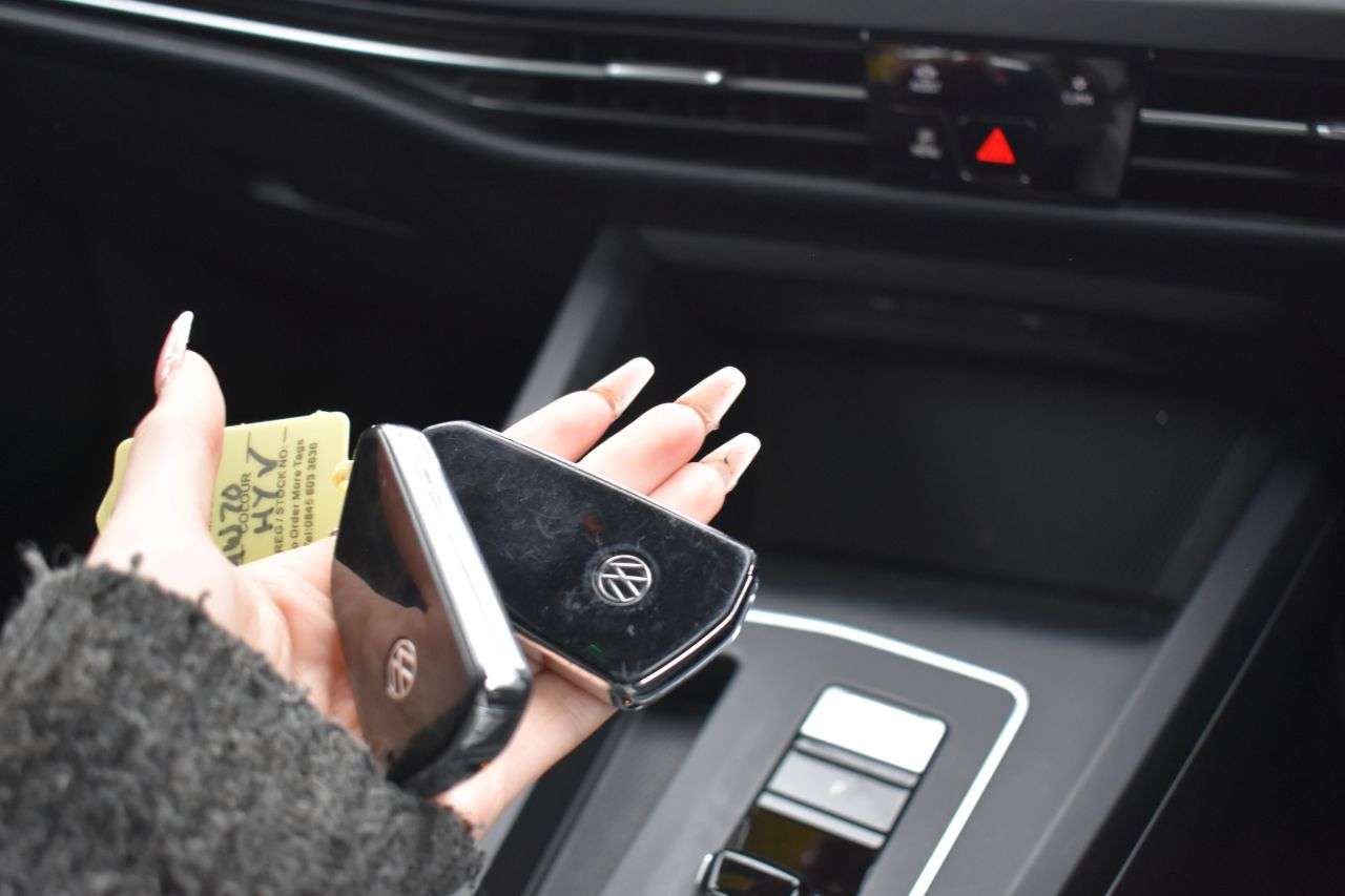 2020 VOLKSWAGEN GOLF 2020 VOLKSWAGEN GOLF