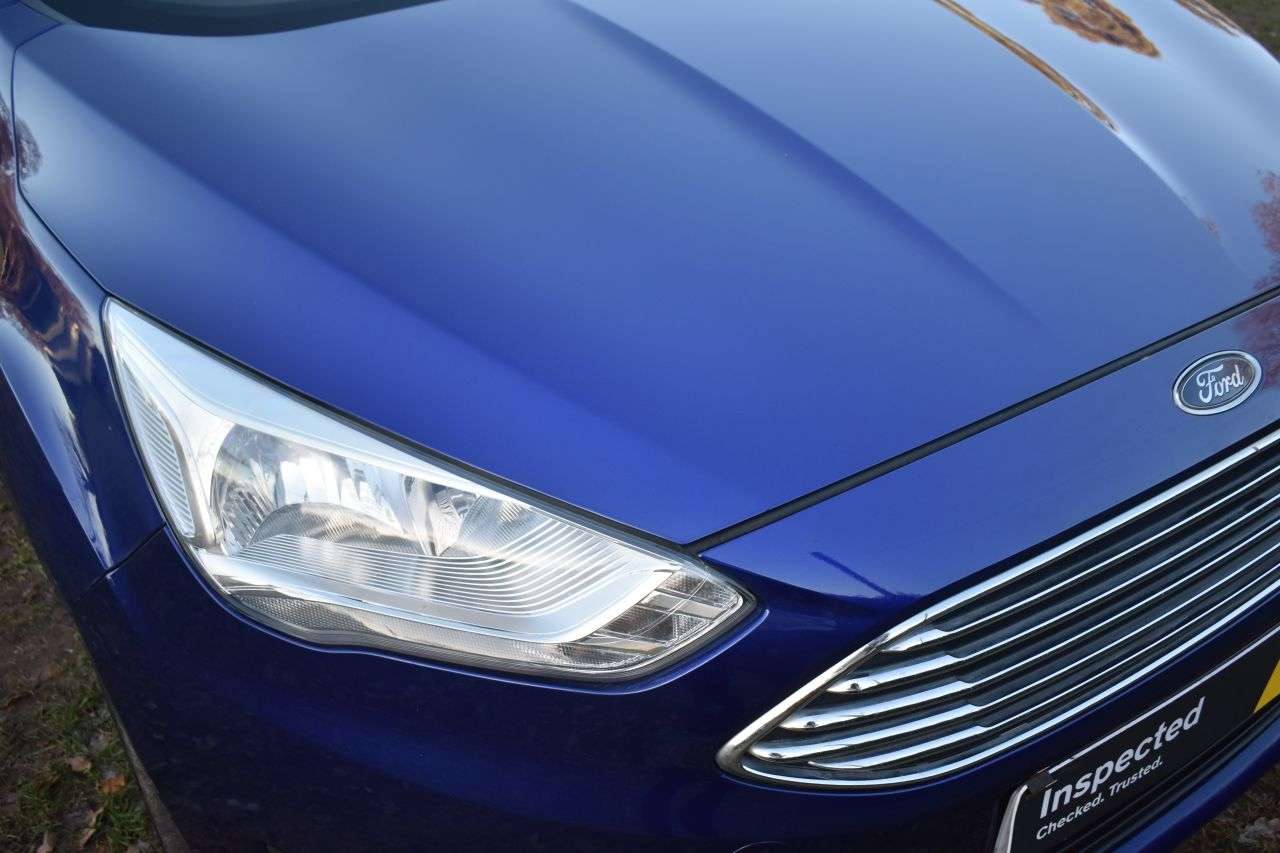 A 2016 FORD C-MAX 2.0 TDCi Titanium MPV 5dr Diesel Powershift Euro 6 (s/s) (Nav) (150 ps) *** A 2016 FORD C-MAX 2.0 TDCi Titanium MPV 5dr Diesel Powershift Euro 6 (s/s) (Nav) (150 ps) ***