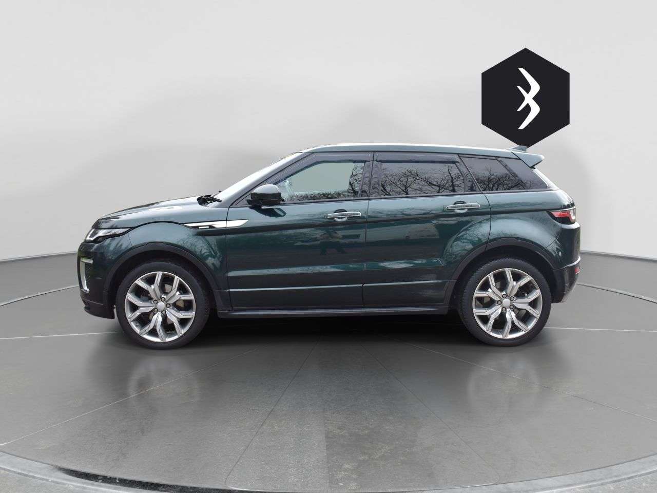 A 2016 LAND ROVER RANGE ROVER EVOQUE 2.0 TD4 Autobiography SUV 5dr Diesel Auto 4WD Euro 6 (s/s) (180 ps) ***128 A 2016 LAND ROVER RANGE ROVER EVOQUE 2.0 TD4 Autobiography SUV 5dr Diesel Auto 4WD Euro 6 (s/s) (180 ps) ***128