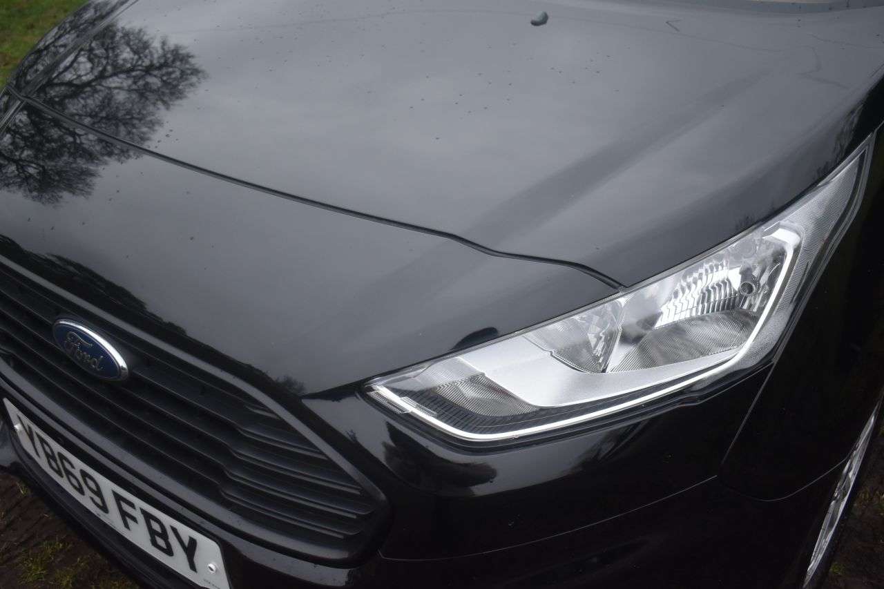 A 2020 FORD GRAND TOURNEO CONNECT 1.5 EcoBlue Zetec MPV 5dr Diesel Auto Euro 6 (s/s) (120 ps) ***128 AA CHECK A 2020 FORD GRAND TOURNEO CONNECT 1.5 EcoBlue Zetec MPV 5dr Diesel Auto Euro 6 (s/s) (120 ps) ***128 AA CHECK