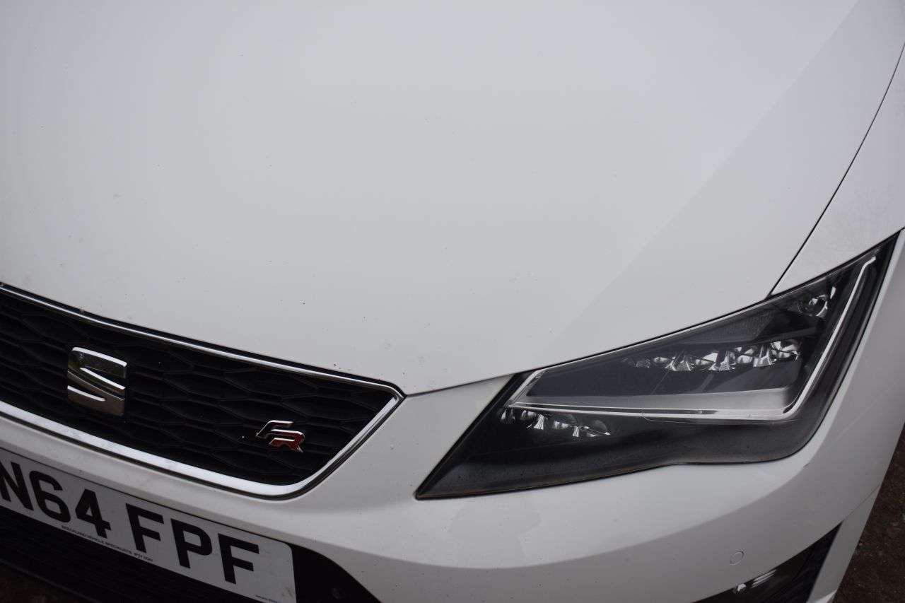 A 2014 SEAT LEON 2.0 TDI CR FR Hatchback 5dr Diesel DSG Euro 5 (s/s) (184 ps) ***128 AA CHEC A 2014 SEAT LEON 2.0 TDI CR FR Hatchback 5dr Diesel DSG Euro 5 (s/s) (184 ps) ***128 AA CHEC