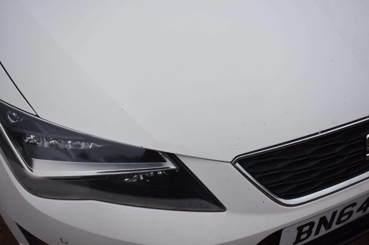 A 2014 SEAT LEON 2.0 TDI CR FR Hatchback 5dr Diesel DSG Euro 5 (s/s) (184 ps) ***128 AA CHEC A 2014 SEAT LEON 2.0 TDI CR FR Hatchback 5dr Diesel DSG Euro 5 (s/s) (184 ps) ***128 AA CHEC