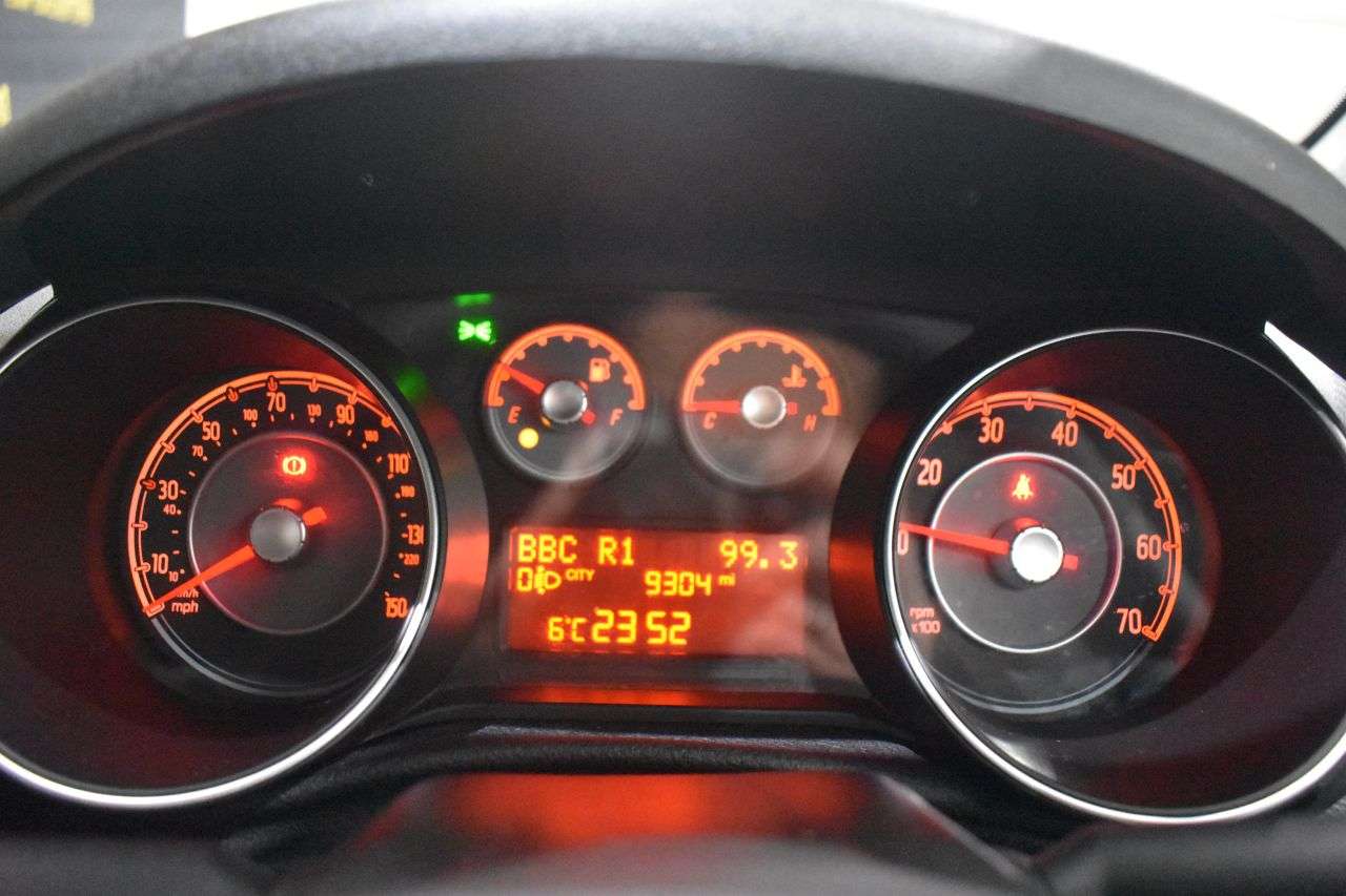 2016 FIAT PUNTO 2016 FIAT PUNTO