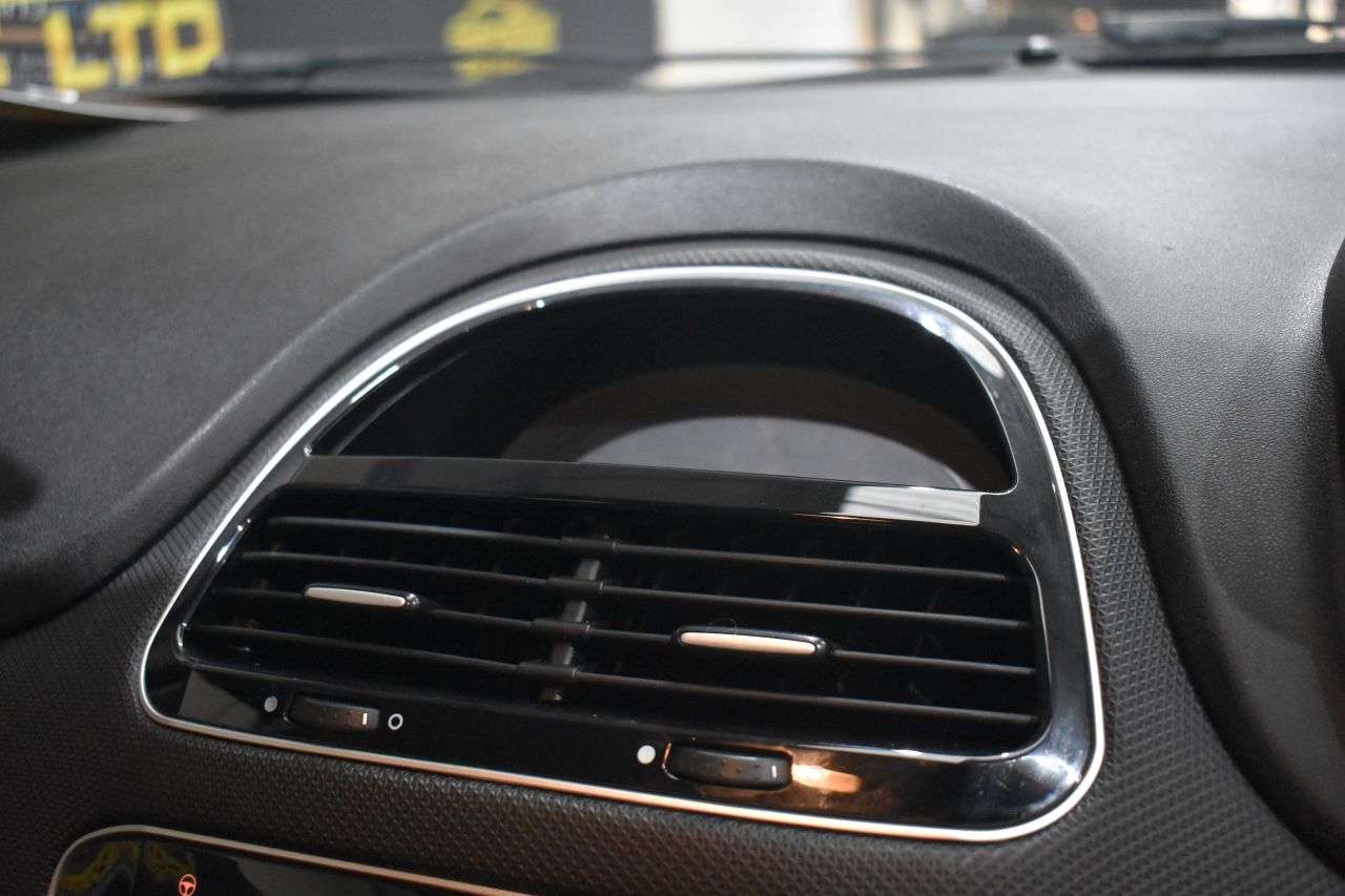 2016 FIAT PUNTO 2016 FIAT PUNTO