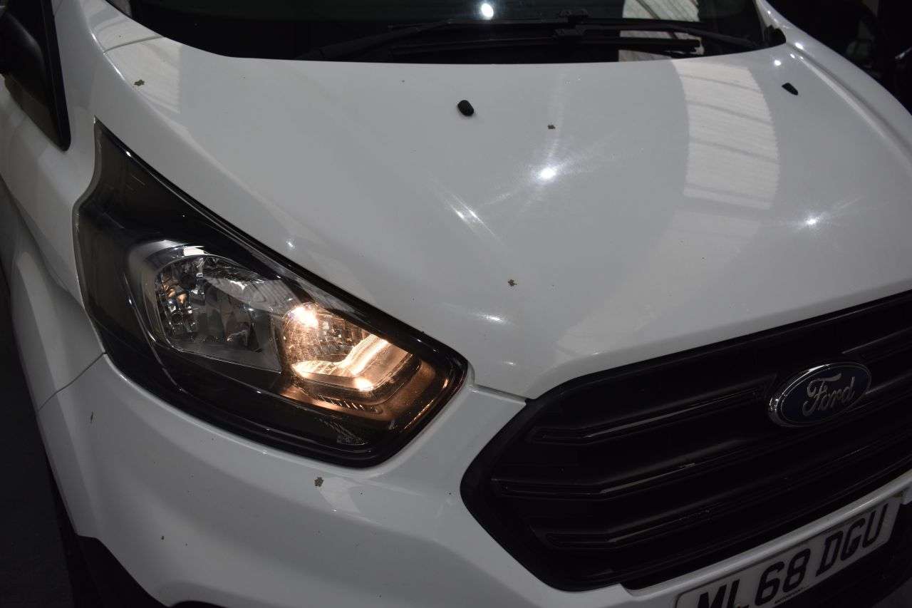 A 2018 FORD TRANSIT CUSTOM 2.0 300 EcoBlue Panel Van 5dr Diesel Manual L1 H1 Euro 6 (105 ps) ***128 AA A 2018 FORD TRANSIT CUSTOM 2.0 300 EcoBlue Panel Van 5dr Diesel Manual L1 H1 Euro 6 (105 ps) ***128 AA