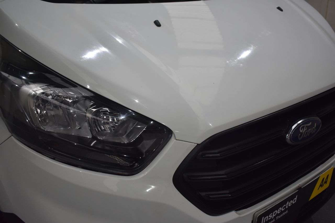 A 2019 FORD TRANSIT CUSTOM 2.0 300 EcoBlue Panel Van 5dr Diesel Manual L1 H1 Euro 6 (105 ps) ***128 AA A 2019 FORD TRANSIT CUSTOM 2.0 300 EcoBlue Panel Van 5dr Diesel Manual L1 H1 Euro 6 (105 ps) ***128 AA