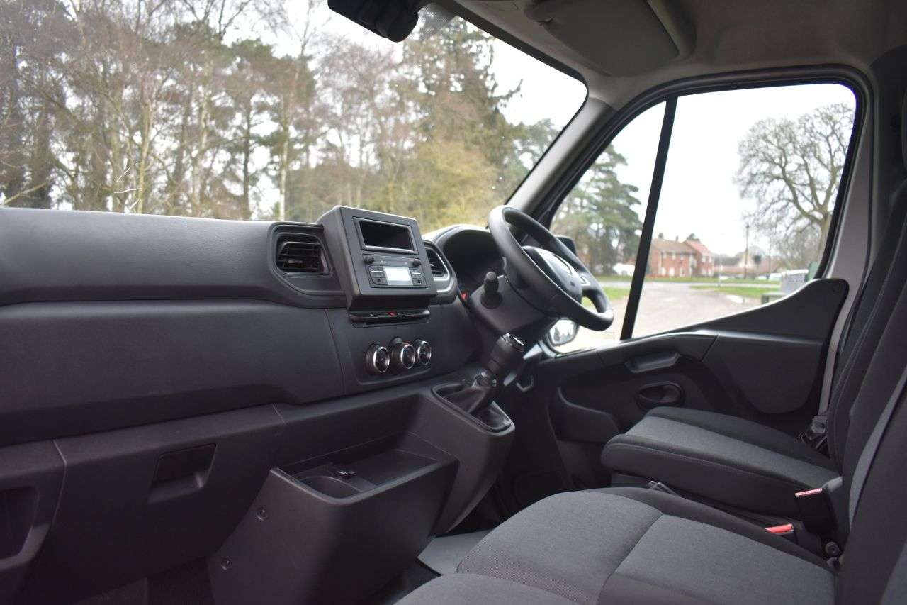 2023 RENAULT MASTER 2023 RENAULT MASTER