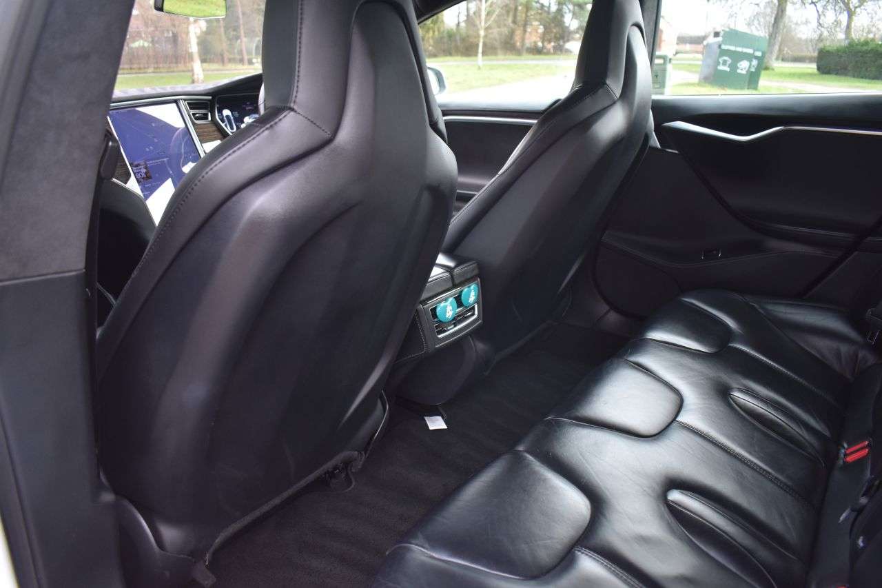 2015 TESLA MODEL S 2015 TESLA MODEL S