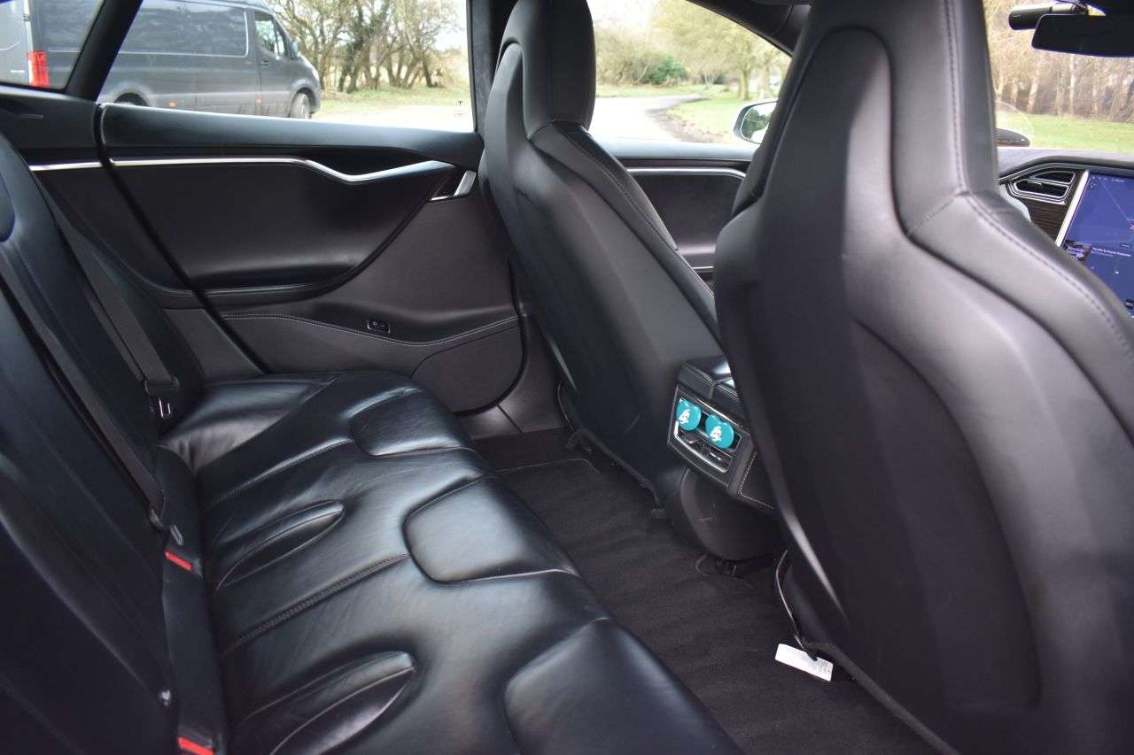 2015 TESLA MODEL S 2015 TESLA MODEL S