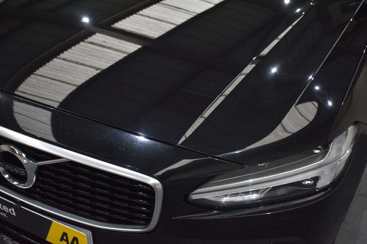 2019 VOLVO V90 2019 VOLVO V90