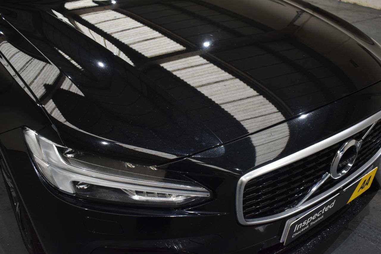2019 VOLVO V90 2019 VOLVO V90