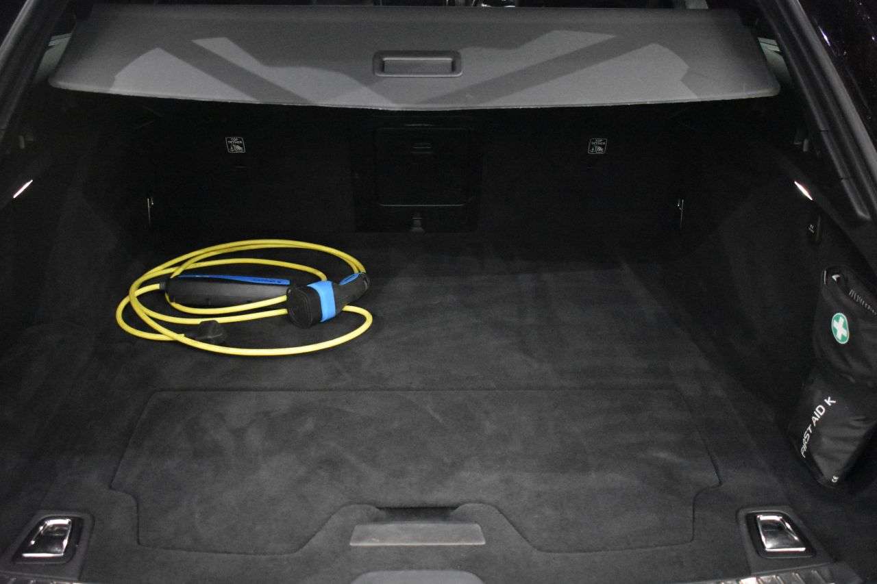 2019 VOLVO V90 2019 VOLVO V90