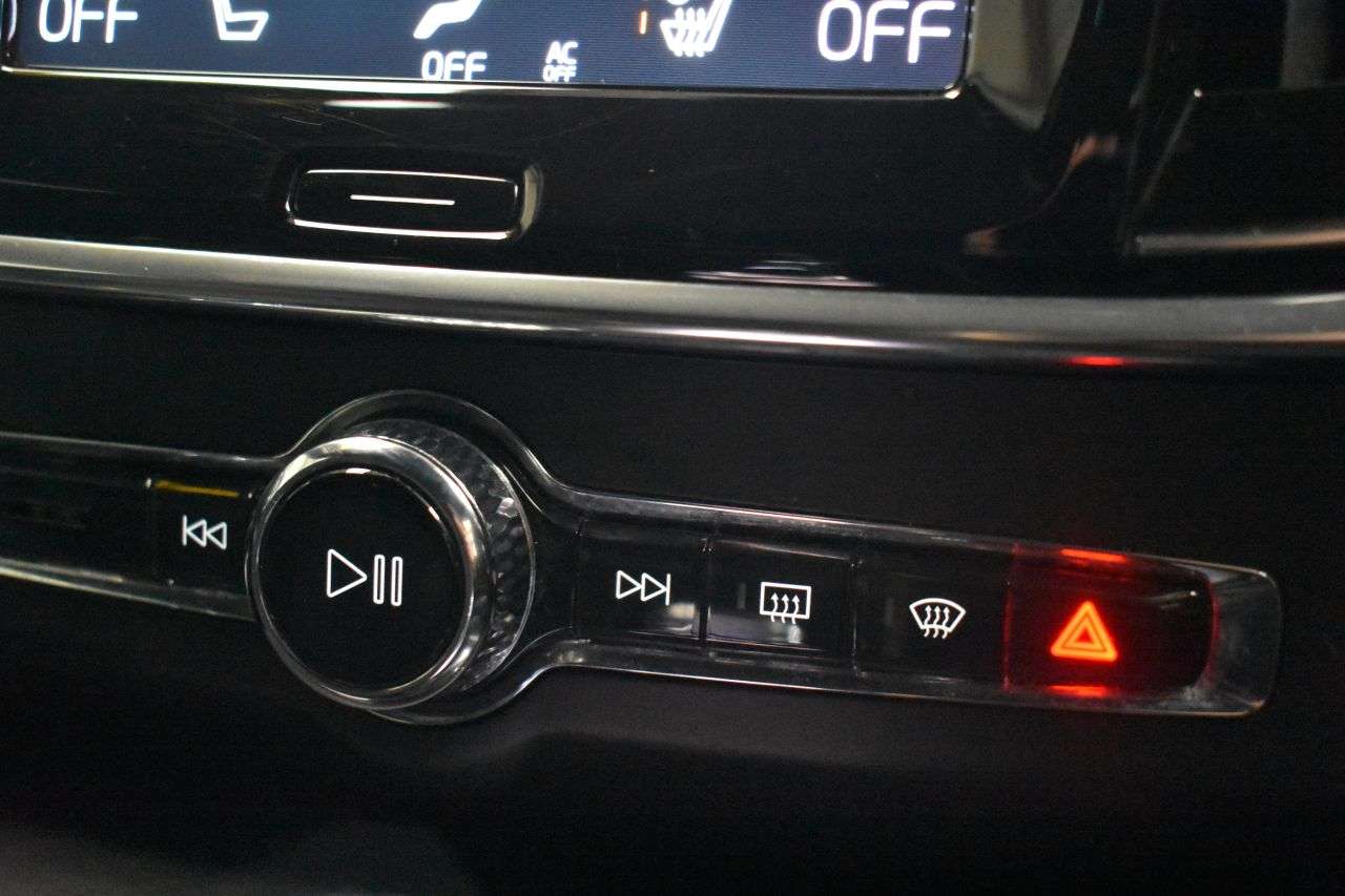 2019 VOLVO V90 2019 VOLVO V90