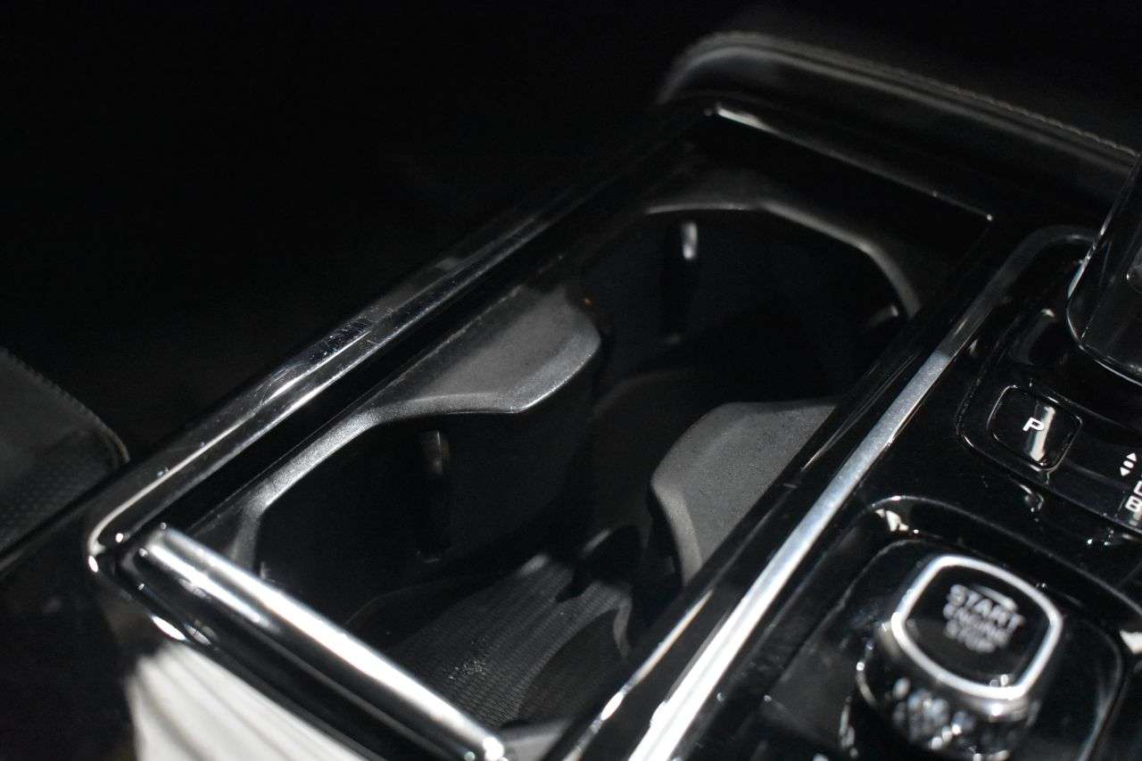 2019 VOLVO V90 2019 VOLVO V90