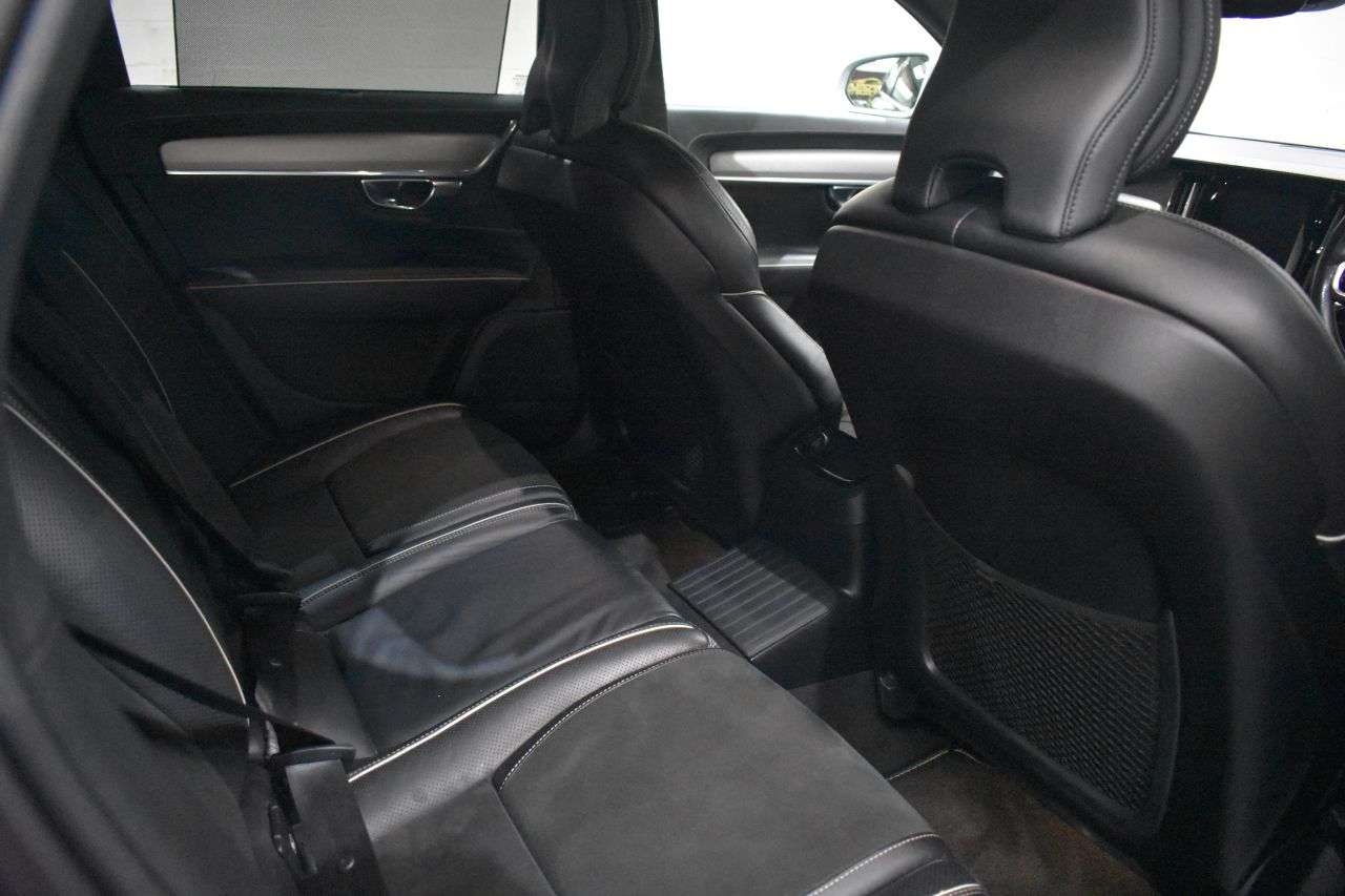 2019 VOLVO V90 2019 VOLVO V90