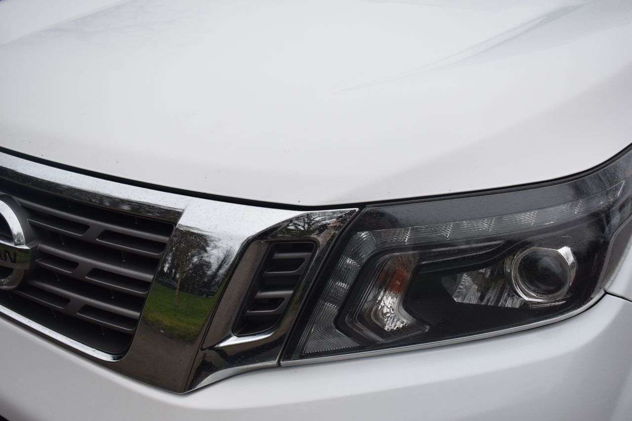 A 2019 NISSAN NAVARA 2.3 dCi Tekna Pickup Double Cab 4dr Diesel Auto 4WD Euro 6 (190 ps) ***128 A 2019 NISSAN NAVARA 2.3 dCi Tekna Pickup Double Cab 4dr Diesel Auto 4WD Euro 6 (190 ps) ***128