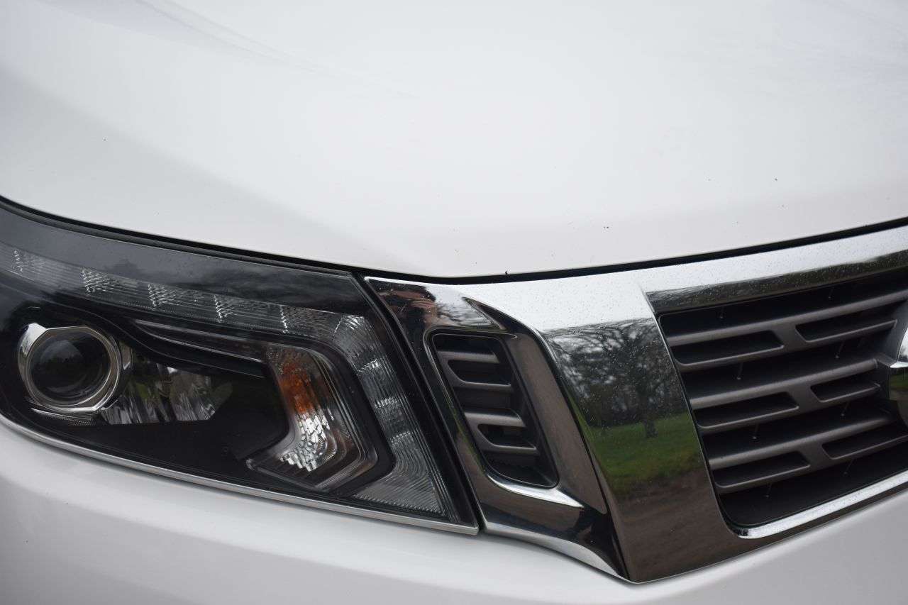 A 2019 NISSAN NAVARA 2.3 dCi Tekna Pickup Double Cab 4dr Diesel Auto 4WD Euro 6 (190 ps) ***128 A 2019 NISSAN NAVARA 2.3 dCi Tekna Pickup Double Cab 4dr Diesel Auto 4WD Euro 6 (190 ps) ***128