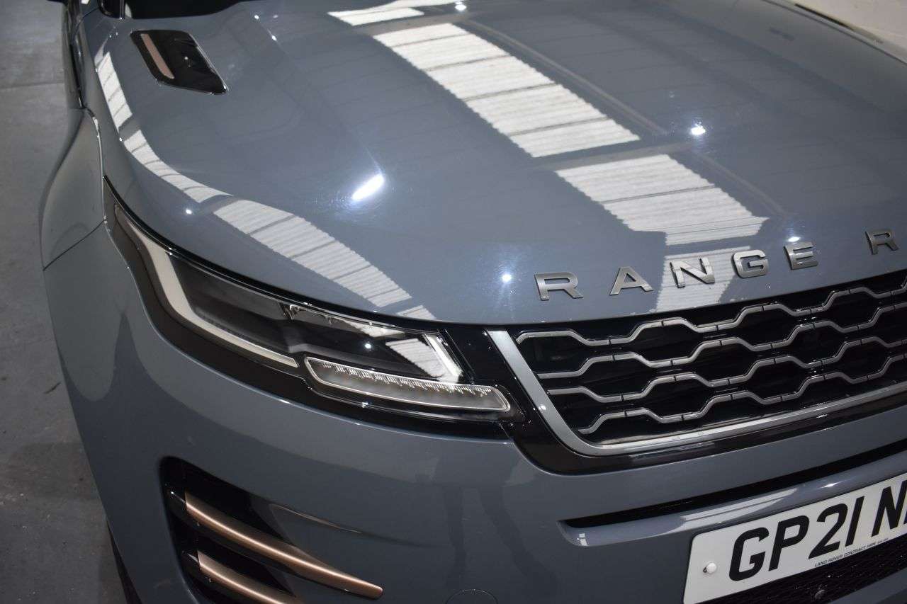 A 2021 LAND ROVER RANGE ROVER EVOQUE 1.5 P300e 12.2kWh R-Dynamic S SUV 5dr Petrol Plug-in Hybrid Auto 4WD Euro 6 A 2021 LAND ROVER RANGE ROVER EVOQUE 1.5 P300e 12.2kWh R-Dynamic S SUV 5dr Petrol Plug-in Hybrid Auto 4WD Euro 6