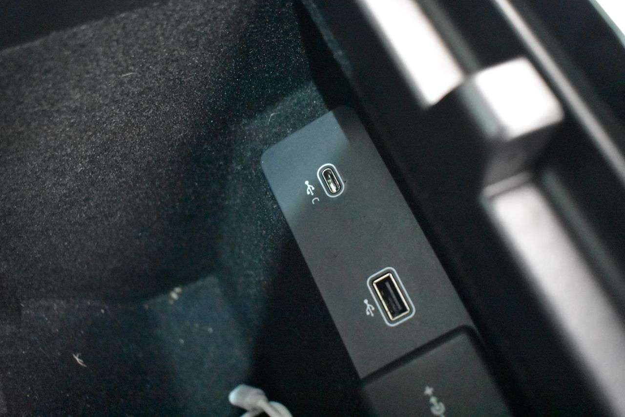 2021 LAND ROVER RANGE ROVER EVOQUE 2021 LAND ROVER RANGE ROVER EVOQUE