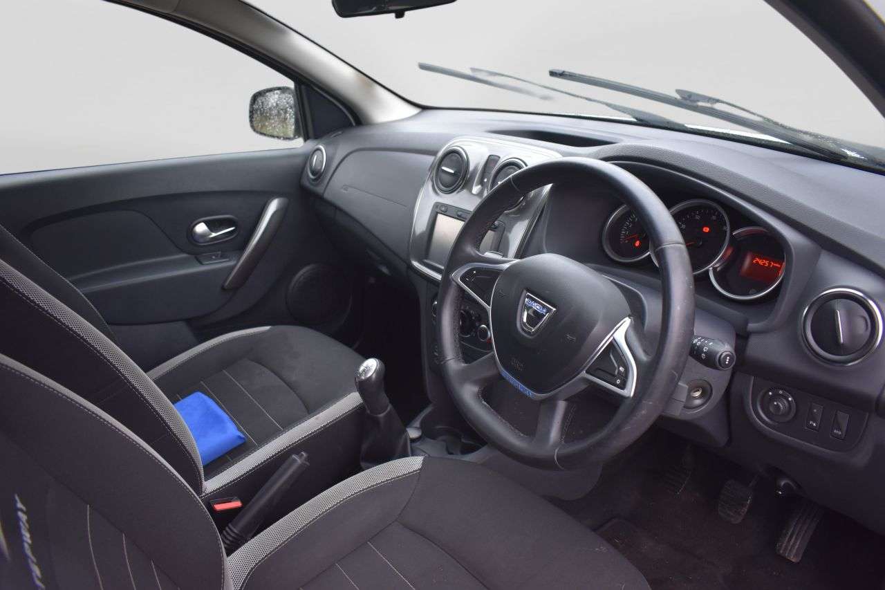 2017 DACIA SANDERO STEPWAY 2017 DACIA SANDERO STEPWAY